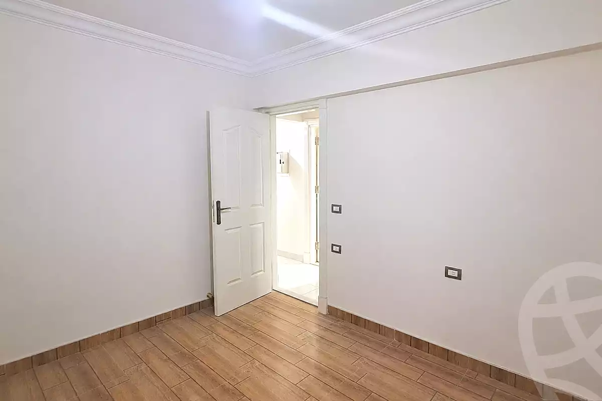https://aqarmap.com.eg/en/listing/7088475-for-rent-alexandria-smouha-street-38