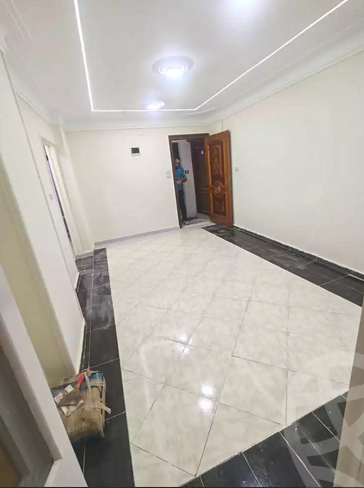 https://aqarmap.com.eg/ar/listing/7088632-for-sale-alexandria-al-agamy-el-hanouvel-el-shaheed-ahmed-hamdy-st