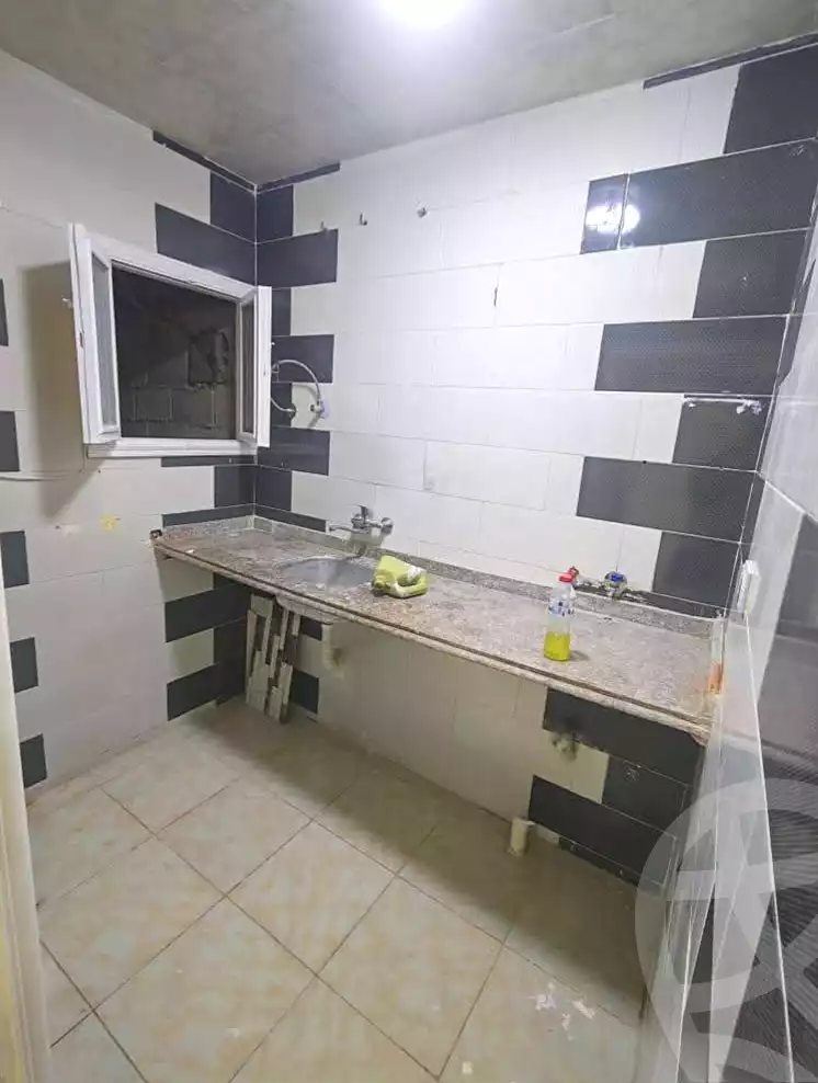 https://aqarmap.com.eg/ar/listing/7088632-for-sale-alexandria-al-agamy-el-hanouvel-el-shaheed-ahmed-hamdy-st