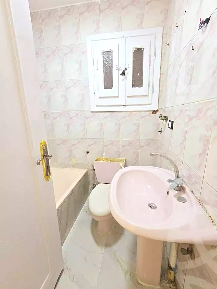 https://aqarmap.com.eg/en/listing/7088943-for-sale-alexandria-al-agamy-shataa-el-nakheel
