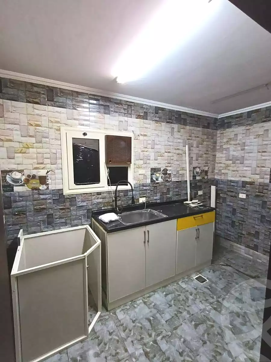 https://aqarmap.com.eg/ar/listing/7089080-for-sale-cairo-helwan-ahmed-enci-st