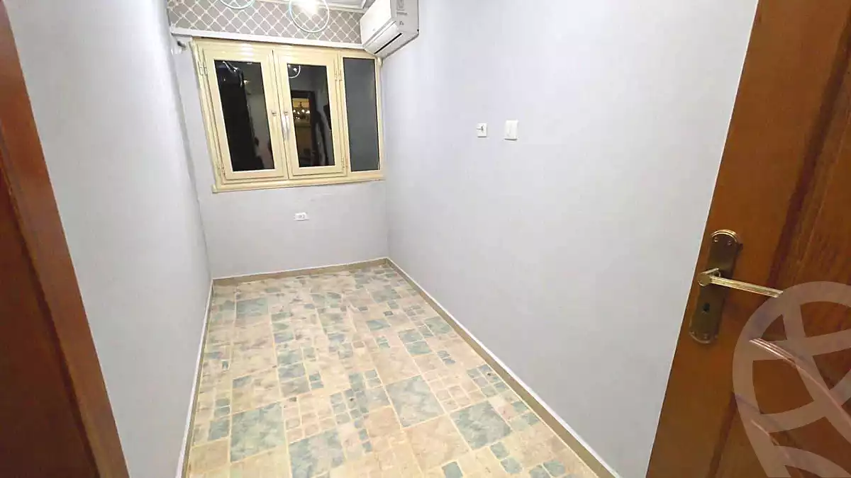 https://aqarmap.com.eg/ar/listing/7089780-for-sale-alexandria-moharram-bey