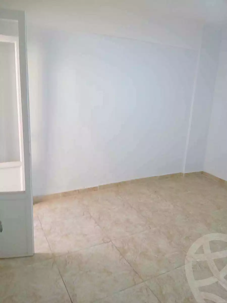 https://aqarmap.com.eg/ar/listing/7089805-for-sale-alexandria-al-agamy-lbytsh-al-andalous-wa-al-hgaz-st