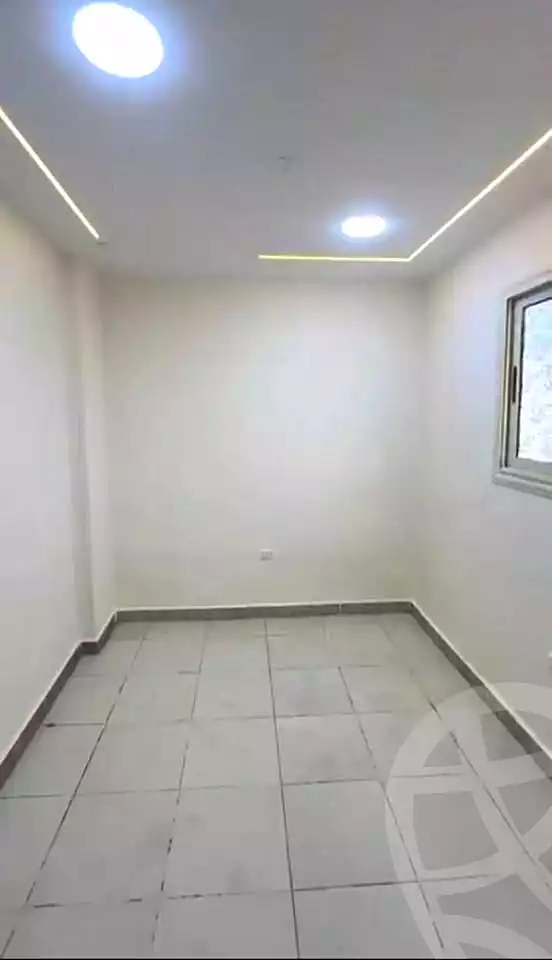 https://aqarmap.com.eg/ar/listing/7089877-for-sale-alexandria-el-asafra-shr-45