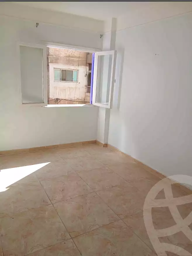 https://aqarmap.com.eg/ar/listing/7090023-for-sale-alexandria-al-agamy-lbytsh-al-andalous-wa-al-hgaz-st