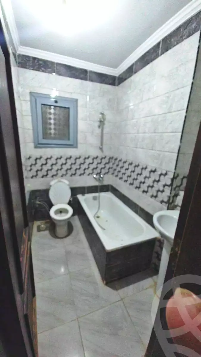 https://aqarmap.com.eg/ar/listing/7090086-for-rent-cairo-helwan-mnshy-yn-hlwn-rael-st