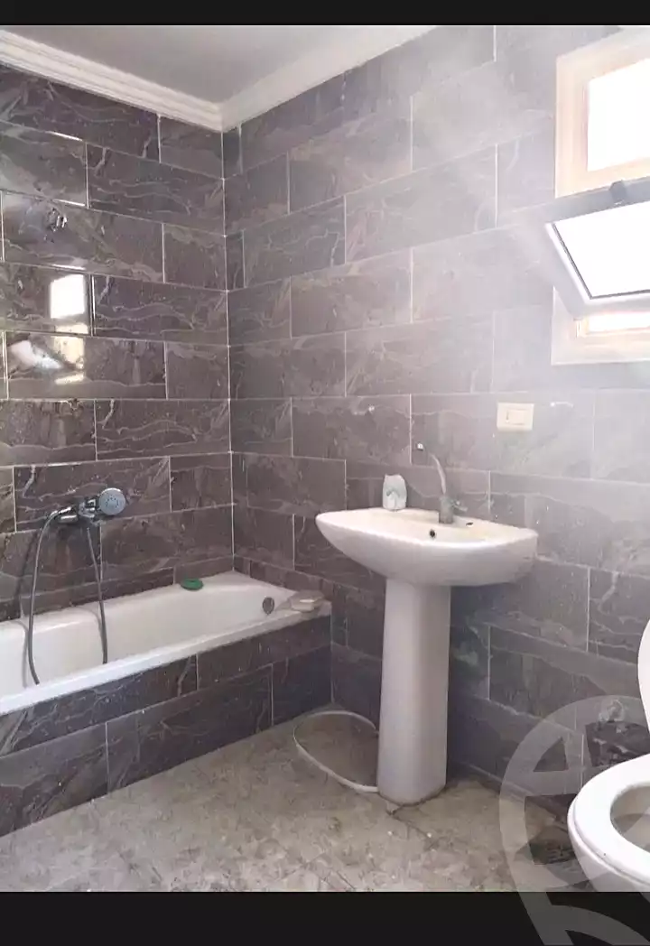 https://aqarmap.com.eg/en/listing/7090107-for-rent-alexandria-miami