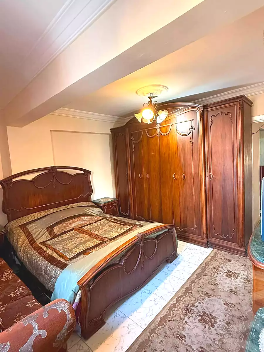 https://aqarmap.com.eg/ar/listing/7090452-for-sale-alexandria-sydy-bshr-sydy-bshr-bhry-ibrahim-el-sayed-st