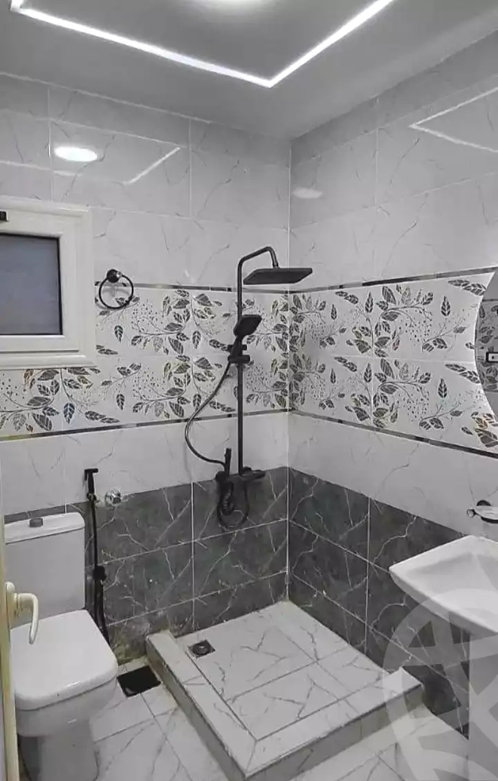 https://aqarmap.com.eg/en/listing/7090746-for-sale-alexandria-al-agamy-lbytsh-zayed-st