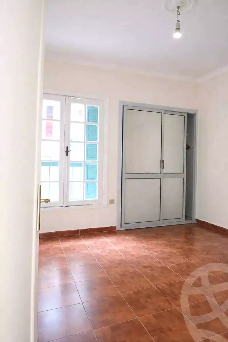 https://aqarmap.com.eg/en/listing/7091189-for-sale-alexandria-el-asafra-l-sfr-bhry
