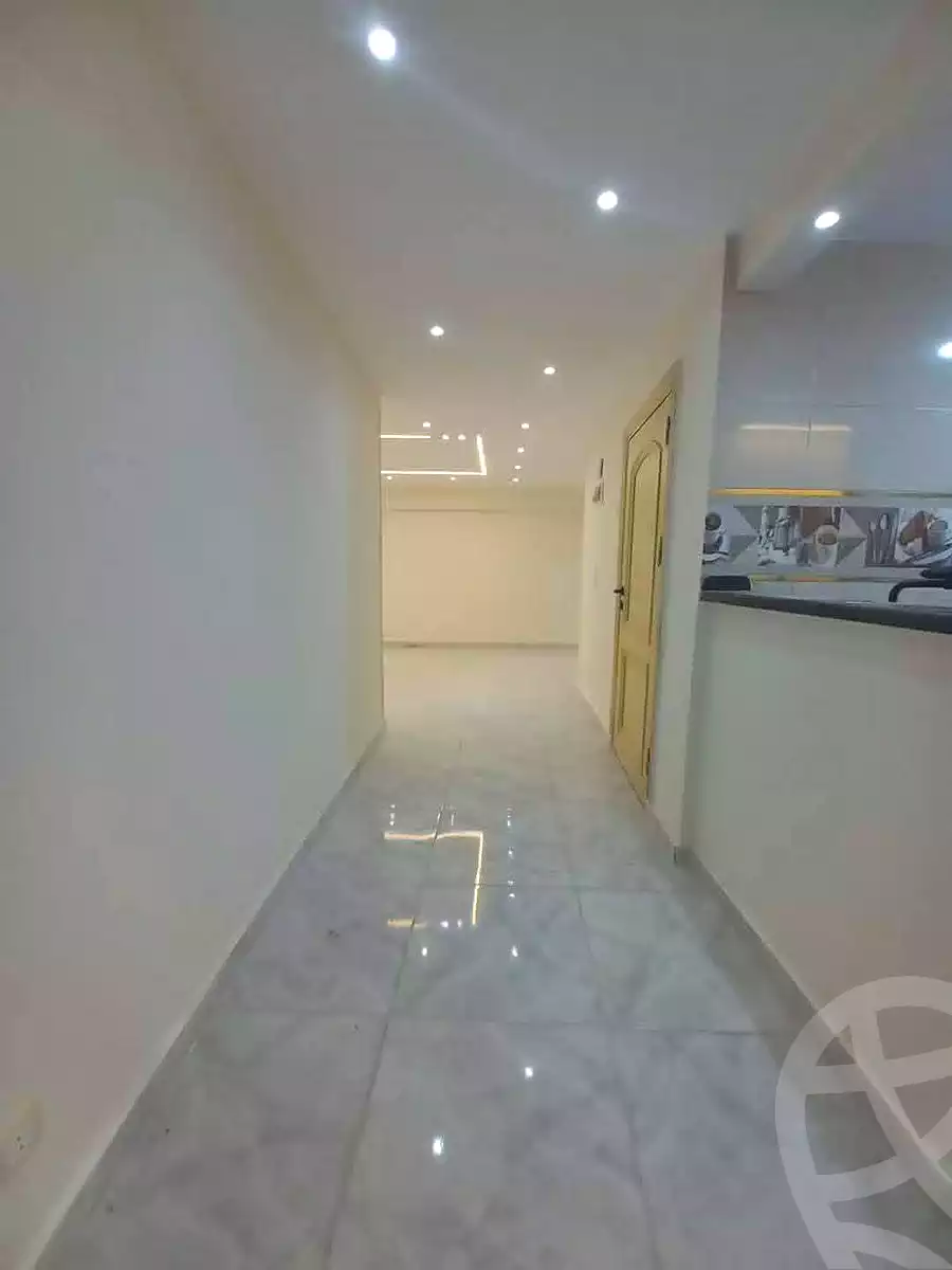 https://aqarmap.com.eg/ar/listing/7091274-for-sale-alexandria-sydy-bshr-sydy-bshr-bhry-shr-mhmd-njyb