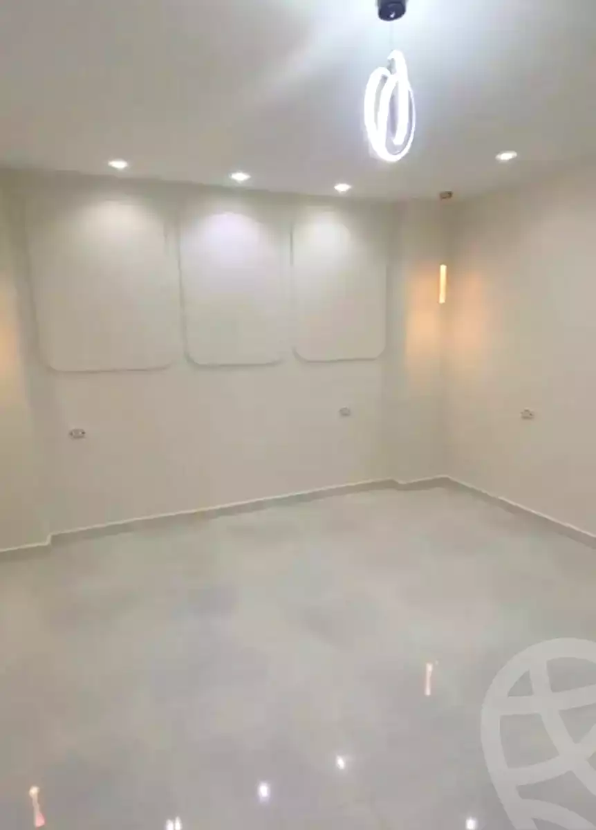 https://aqarmap.com.eg/ar/listing/7091353-for-sale-alexandria-al-agamy-lbytsh-bianchiii