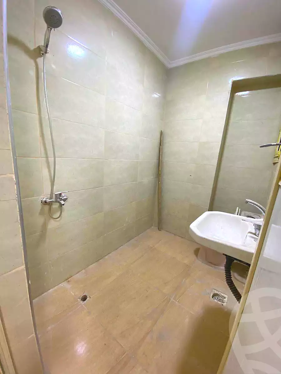 https://aqarmap.com.eg/en/listing/7091509-for-sale-cairo-elnozha-Streettt-27