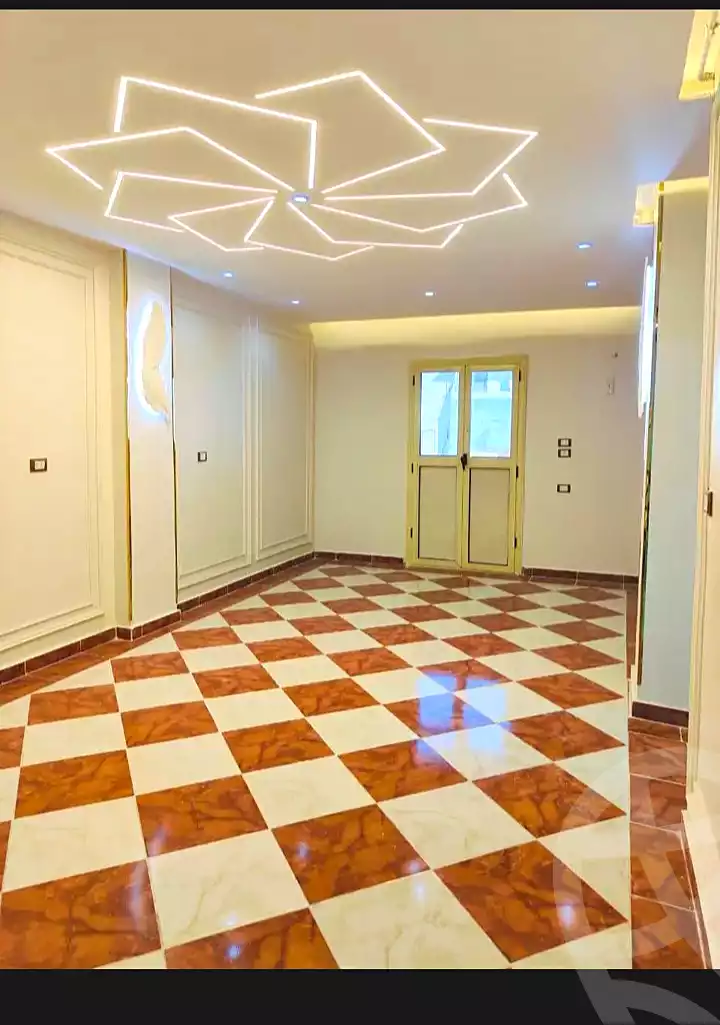 https://aqarmap.com.eg/ar/listing/7091599-for-sale-alexandria-al-agamy-el-hanouvel-radwan-st