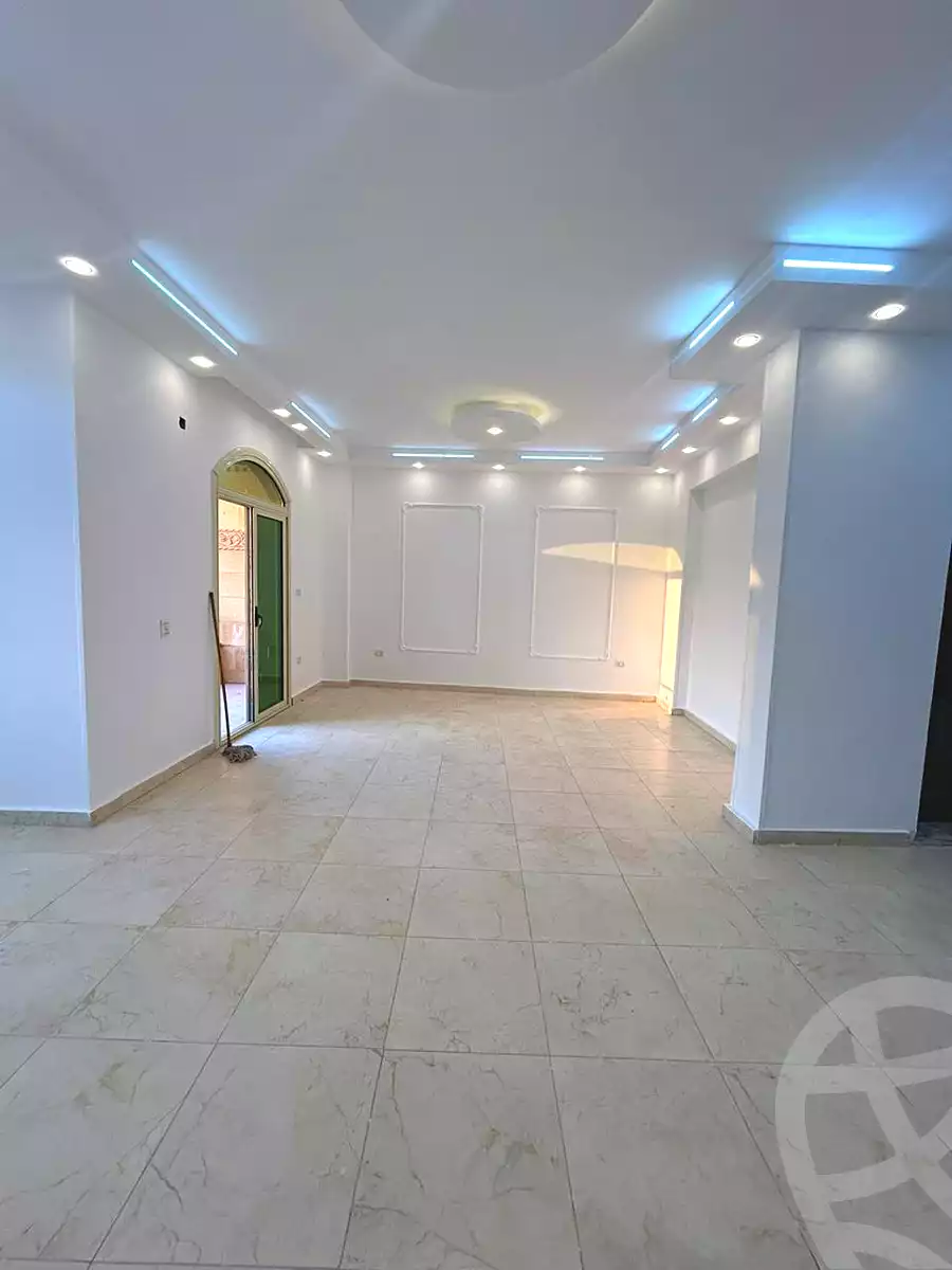 https://aqarmap.com.eg/ar/listing/7091724-for-rent-cairo-new-cairo-ganob-el-akadamiya-south-academy-o-el-sheikh-mohamed-khater-st
