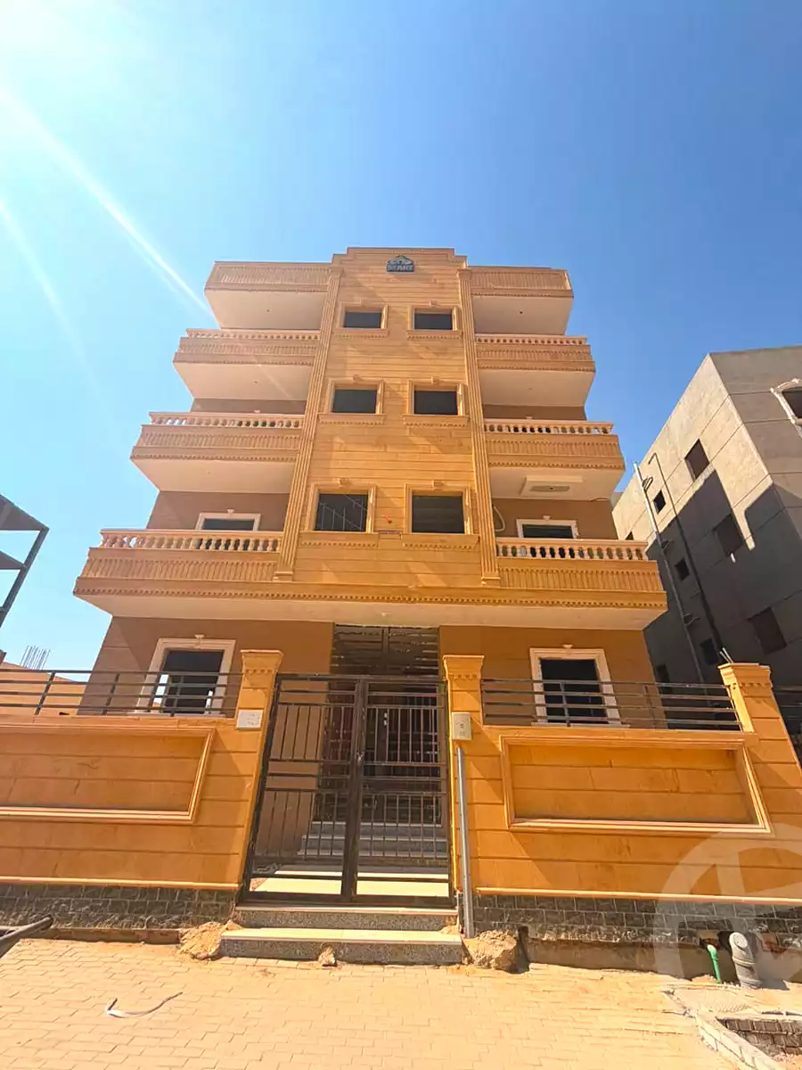 https://aqarmap.com.eg/en/listing/7091735-for-sale-cairo-badr-city-hai-el-ashgar-featured-neighborhood-bait-el-watan