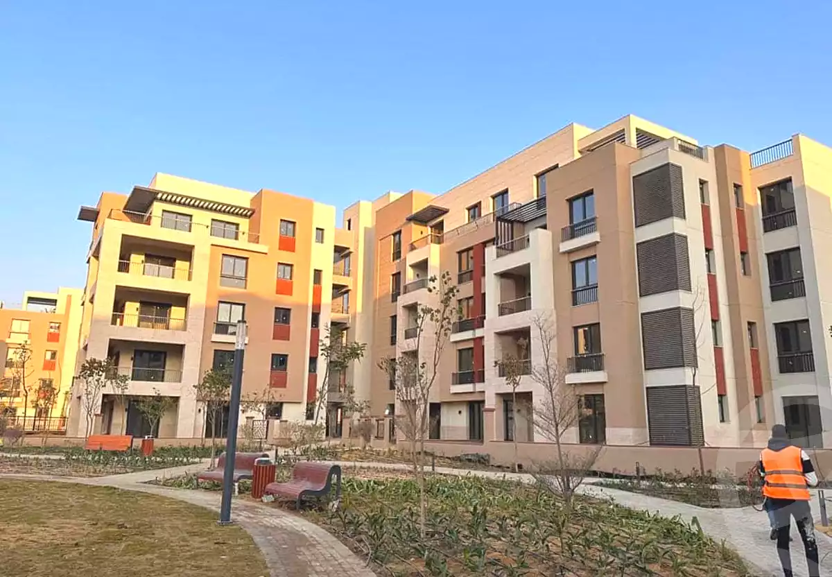 https://aqarmap.com.eg/ar/listing/7091933-for-sale-cairo-new-cairo-compounds-district-5-d-park-district-5-compound-marakez