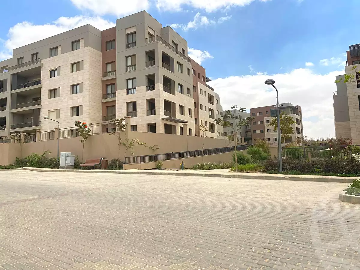 https://aqarmap.com.eg/ar/listing/7091965-for-sale-cairo-new-cairo-compounds-district-5