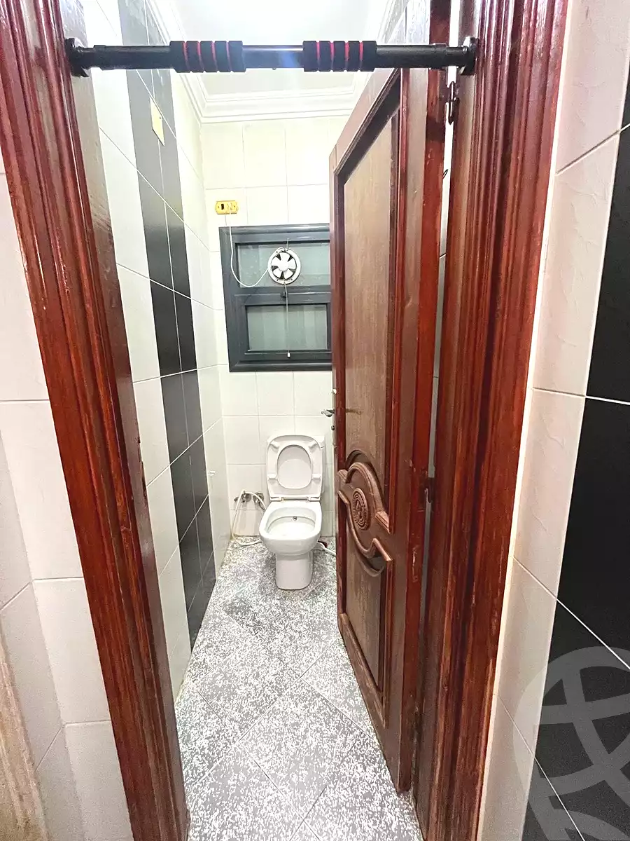 https://aqarmap.com.eg/en/listing/7092325-for-sale-cairo-new-cairo-el-ahyaa-fifth-neighborhood-street-28