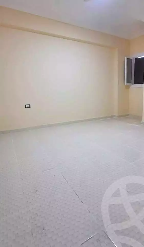 https://aqarmap.com.eg/en/listing/7092546-for-rent-alexandria-bw-qyr-street-8