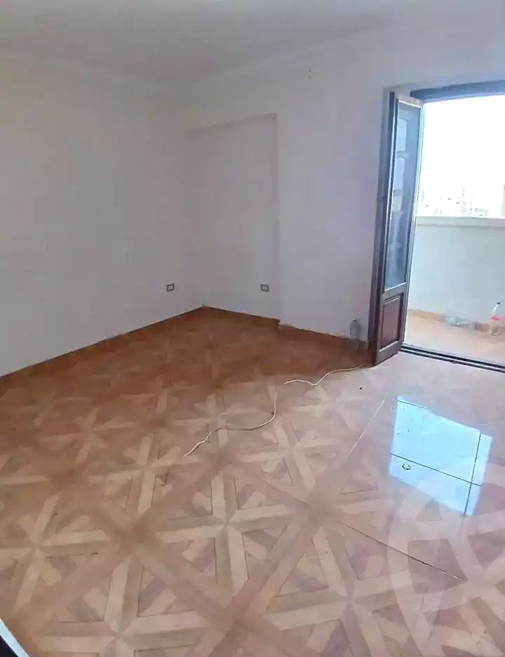 https://aqarmap.com.eg/ar/listing/7092695-for-sale-alexandria-el-asafra-l-sfr-bhry