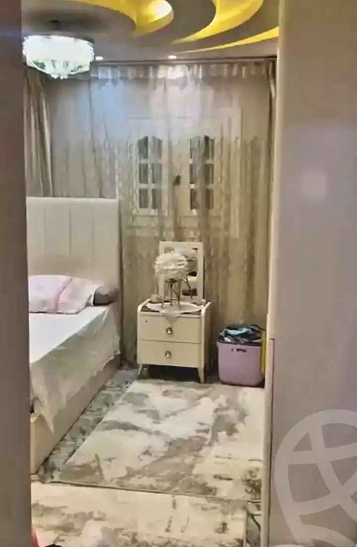 https://aqarmap.com.eg/en/listing/7092704-for-sale-alexandria-el-mandara-alex-el-mandara-bahri-nemat-allah-st