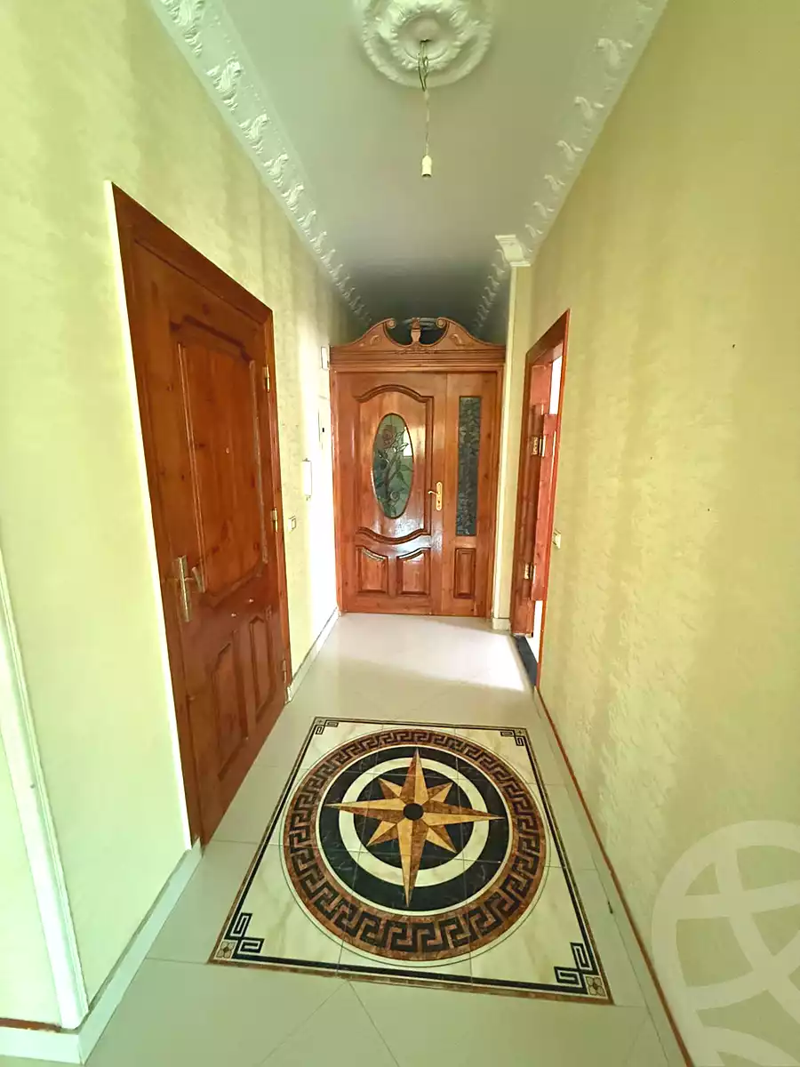 https://aqarmap.com.eg/ar/listing/7092949-for-sale-cairo-new-cairo-el-ahyaa-third-neighborhood-street-1