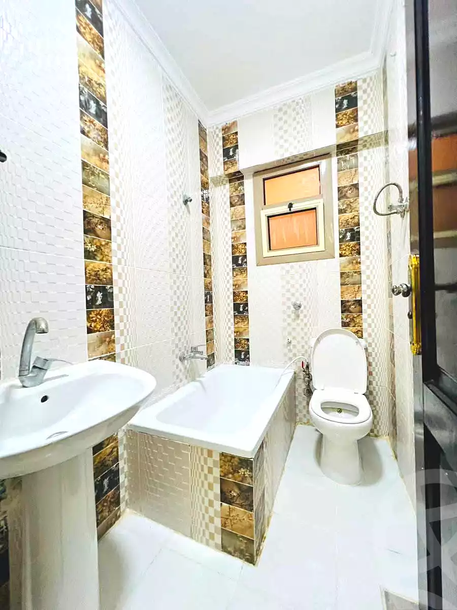 https://aqarmap.com.eg/en/listing/7093236-for-sale-alexandria-al-agamy-shataa-el-nakheel