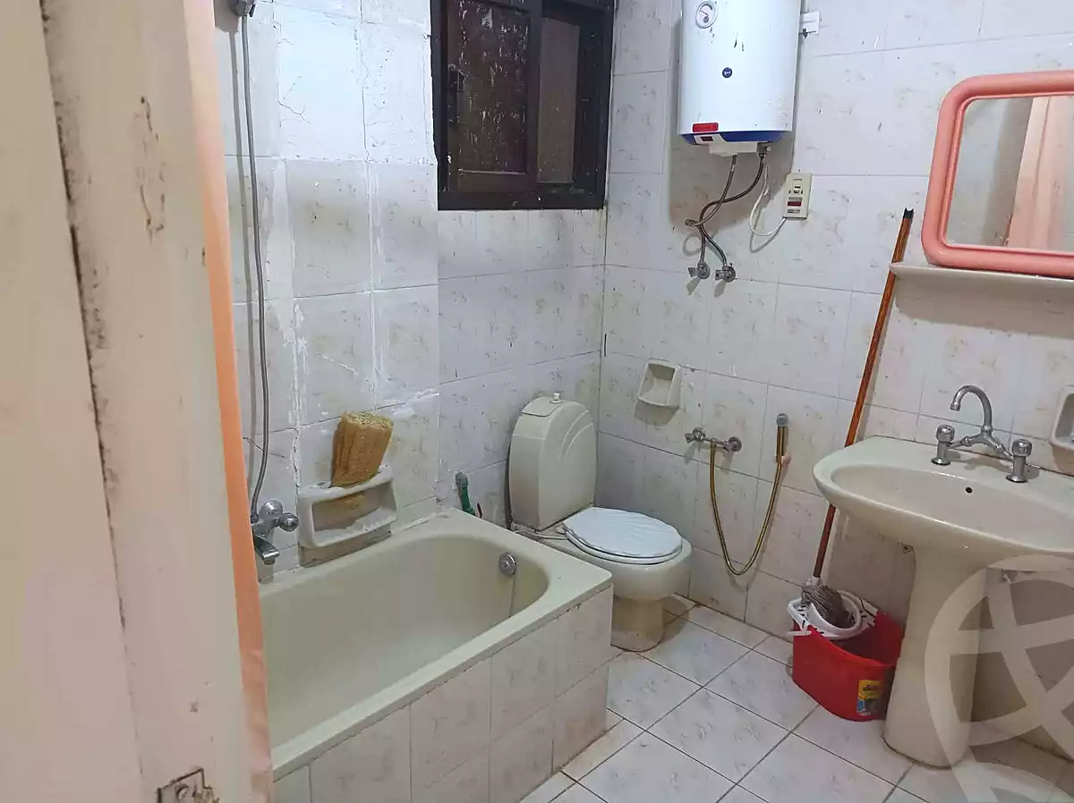https://aqarmap.com.eg/ar/listing/7075528-for-rent-alexandria-al-agamy-lbytsh