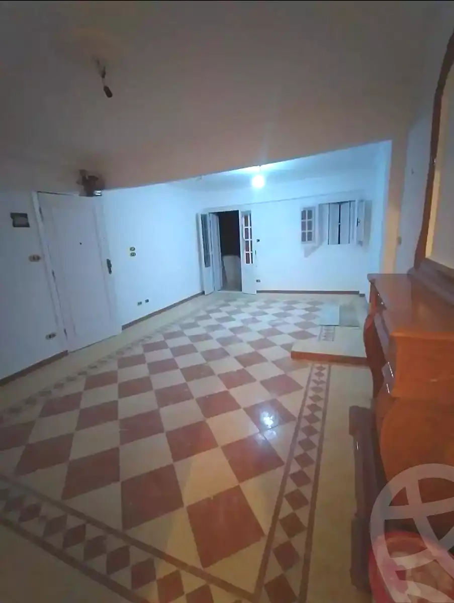 https://aqarmap.com.eg/ar/listing/7093596-for-sale-alexandria-lsywf-el-falki