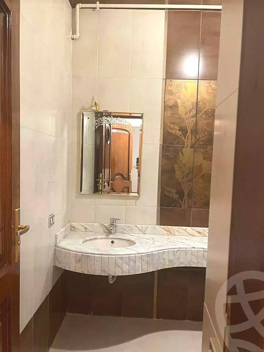 https://aqarmap.com.eg/ar/listing/7093660-for-sale-cairo-new-cairo-el-narges-el-narges-2-pilot-halawany-st