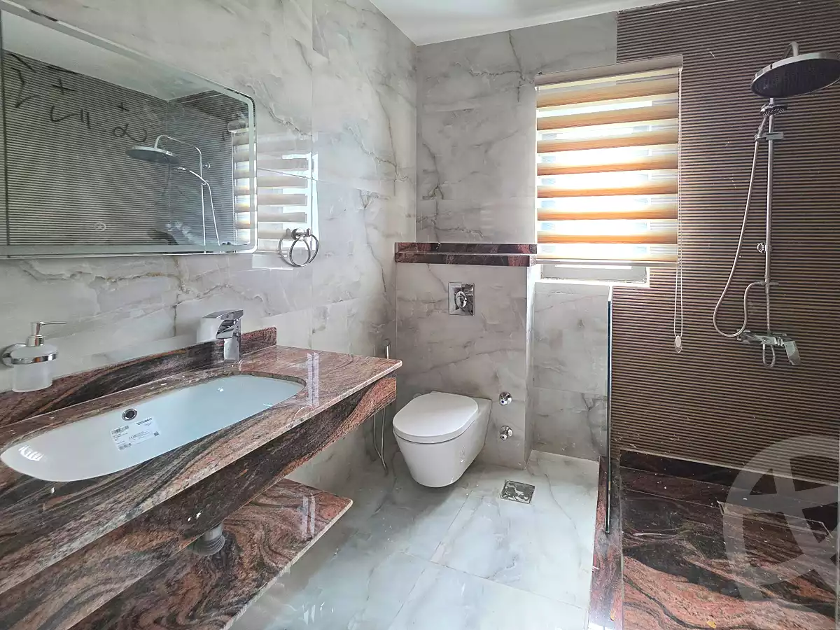 https://aqarmap.com.eg/en/listing/7093663-for-rent-cairo-new-cairo-compounds-lakeview-residence