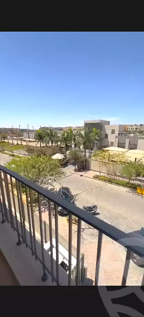 https://aqarmap.com.eg/ar/listing/7091767-for-sale-cairo-new-cairo-compounds-eastown-eastown-parks