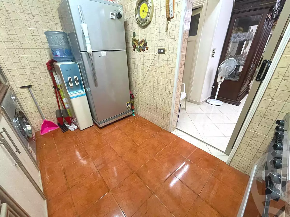 https://aqarmap.com.eg/en/listing/7094030-for-sale-alexandria-el-asafra-salman-el-farsi-st