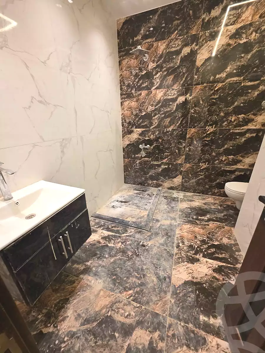 https://aqarmap.com.eg/ar/listing/7094164-for-sale-cairo-new-cairo-south-investors-zizinia-st