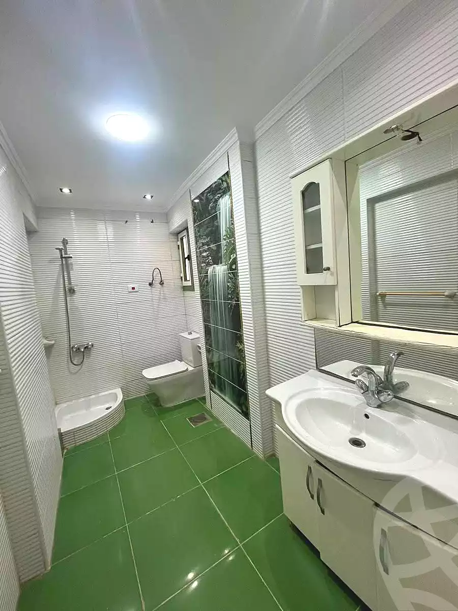 https://aqarmap.com.eg/en/listing/7094361-for-sale-alexandria-al-agamy-lbytsh-el-reyad-st