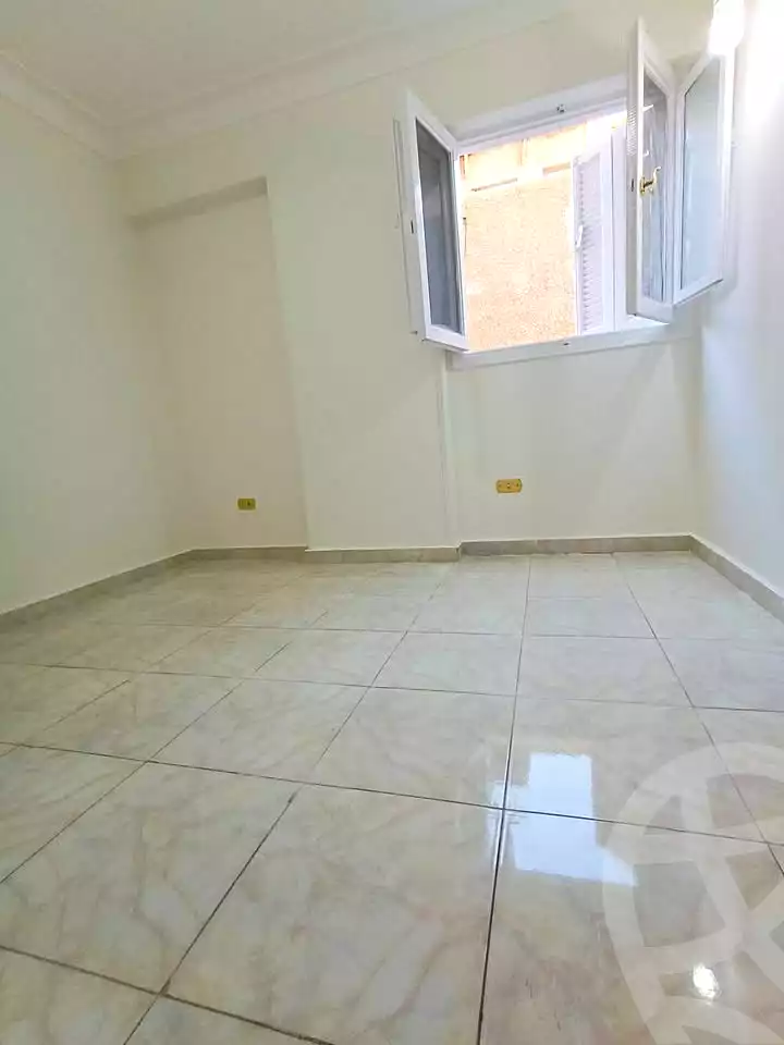 https://aqarmap.com.eg/ar/listing/7094378-for-sale-alexandria-al-agamy-shataa-el-nakheel-street-4
