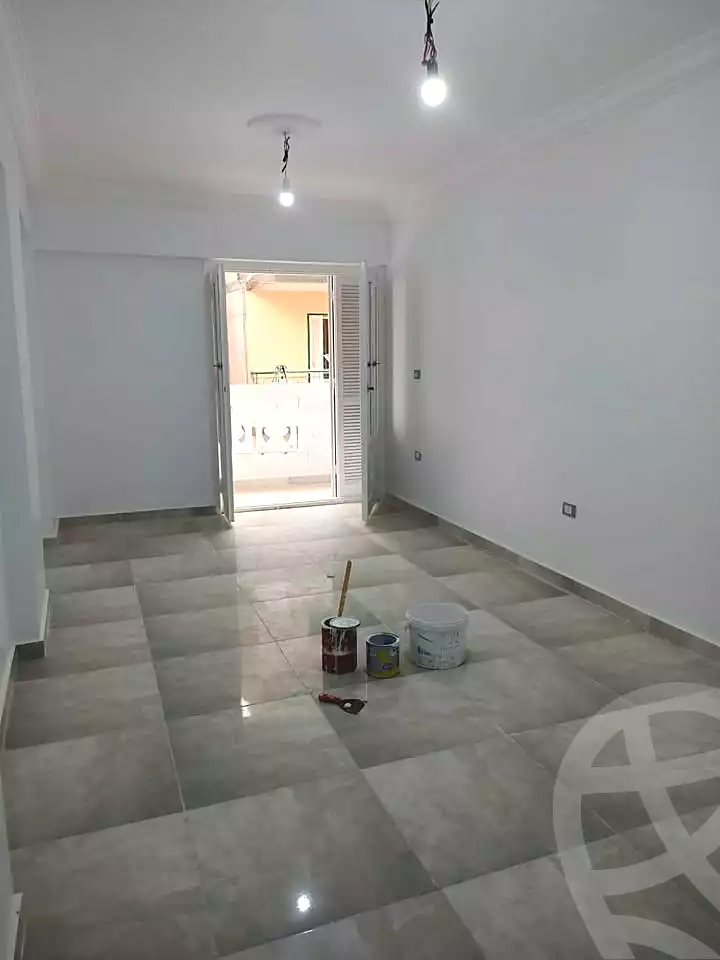 https://aqarmap.com.eg/en/listing/7094401-for-sale-alexandria-al-agamy-bw-ywsf-hosni-mubarak-st