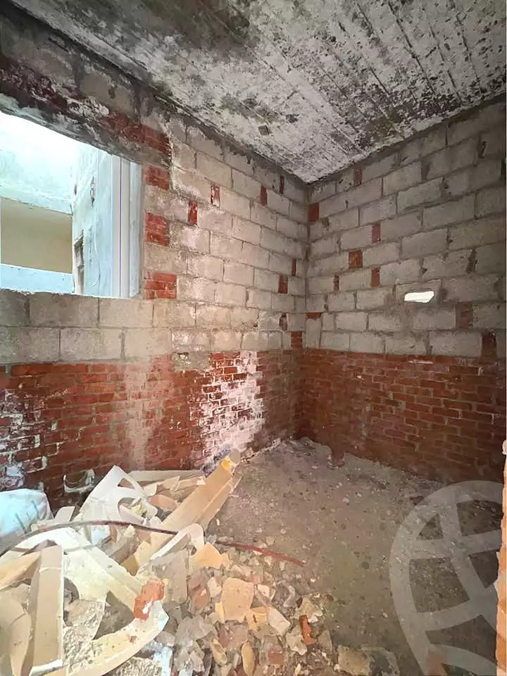 https://aqarmap.com.eg/ar/listing/7094403-for-sale-alexandria-al-agamy-lbytsh-bianchiii