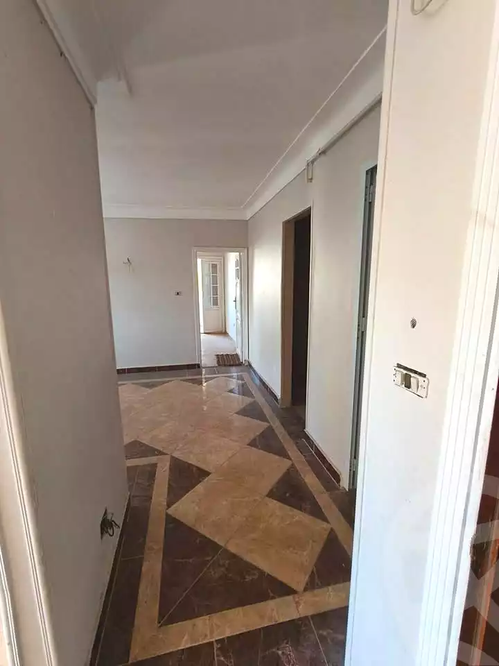 https://aqarmap.com.eg/ar/listing/7091562-for-sale-alexandria-lsywf-el-falki