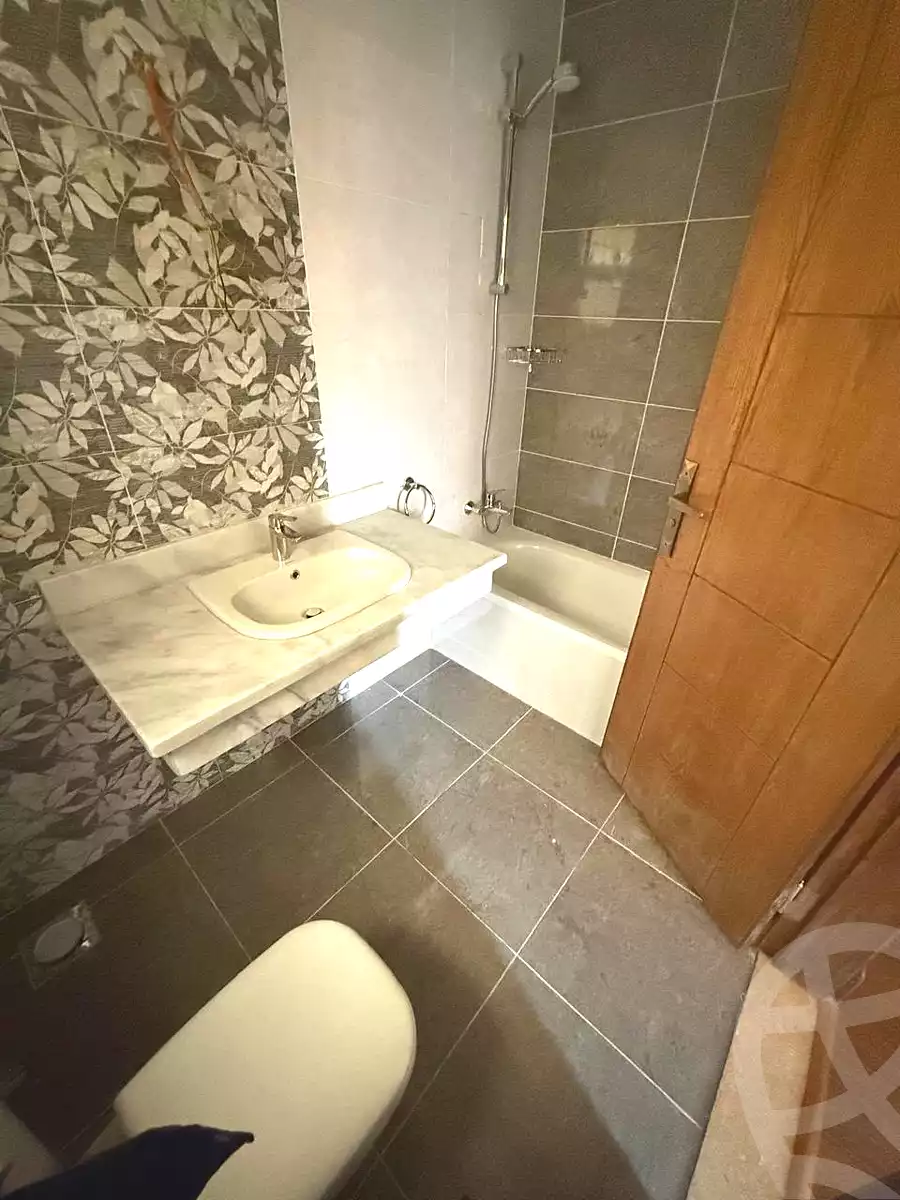 https://aqarmap.com.eg/en/listing/7094829-for-rent-cairo-new-cairo-compounds-brwmynd-ryzydns-wdy-djl-llttwyr