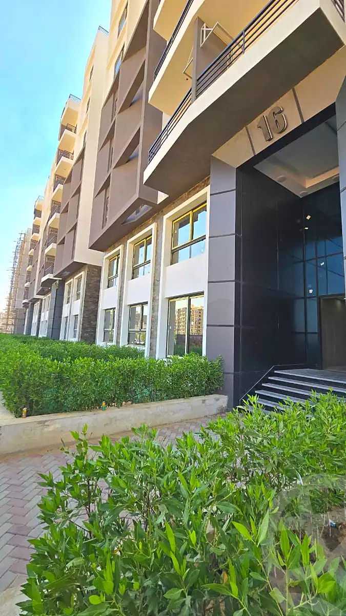 https://aqarmap.com.eg/ar/listing/7095299-for-sale-cairo-new-administrative-capital-r7-green-avenue