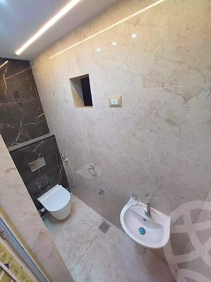 https://aqarmap.com.eg/ar/listing/7095422-for-sale-alexandria-miami-mahmoud-el-isawy-st