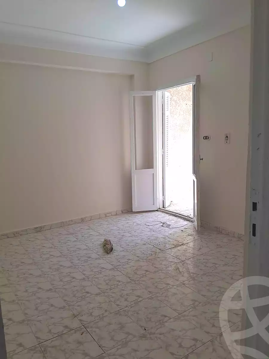 https://aqarmap.com.eg/en/listing/7095623-for-sale-alexandria-al-agamy-el-hanouvel-el-salam-st