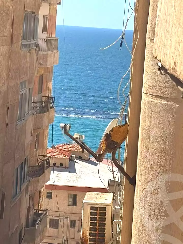 https://aqarmap.com.eg/en/listing/7095910-for-sale-alexandria-el-asafra-l-sfr-bhry-atlas-st