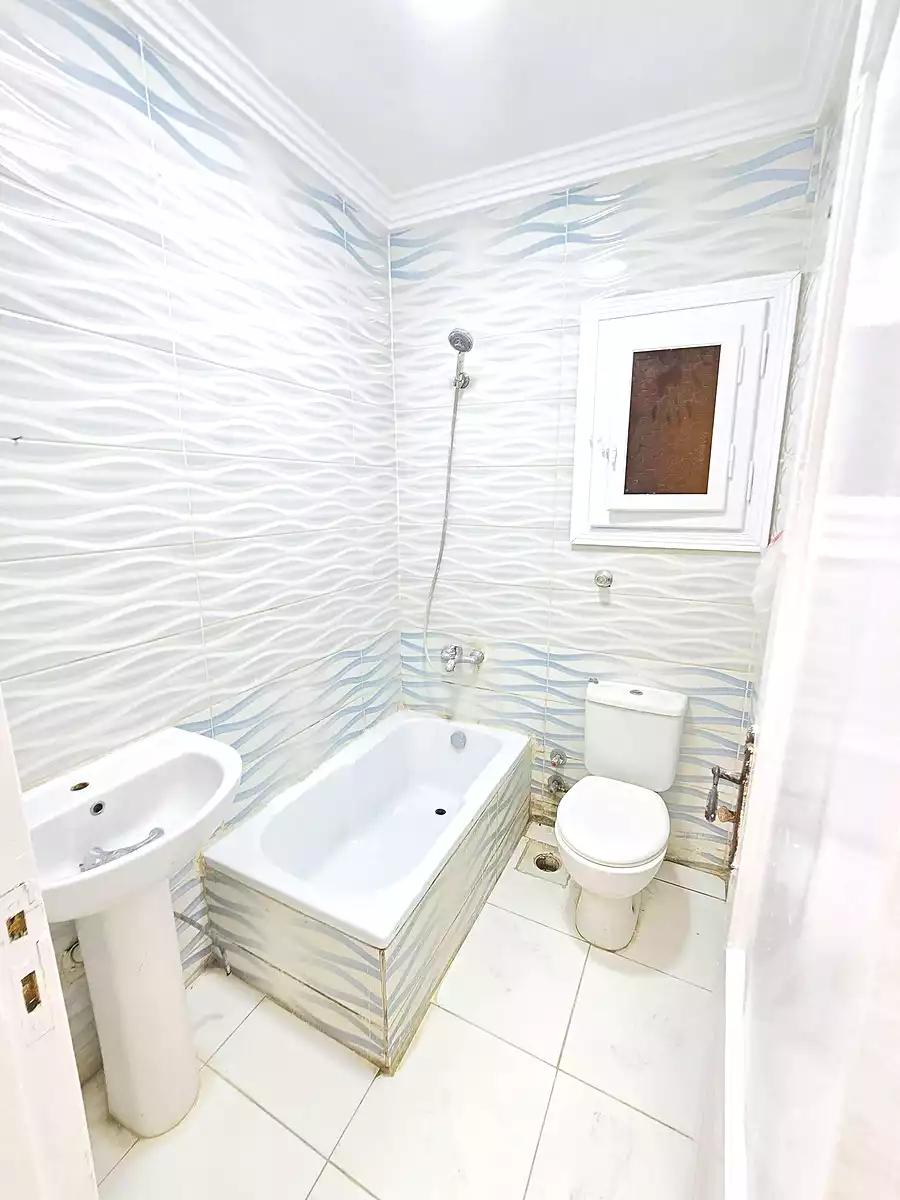 https://aqarmap.com.eg/ar/listing/7096020-for-sale-alexandria-al-agamy-shataa-el-nakheel