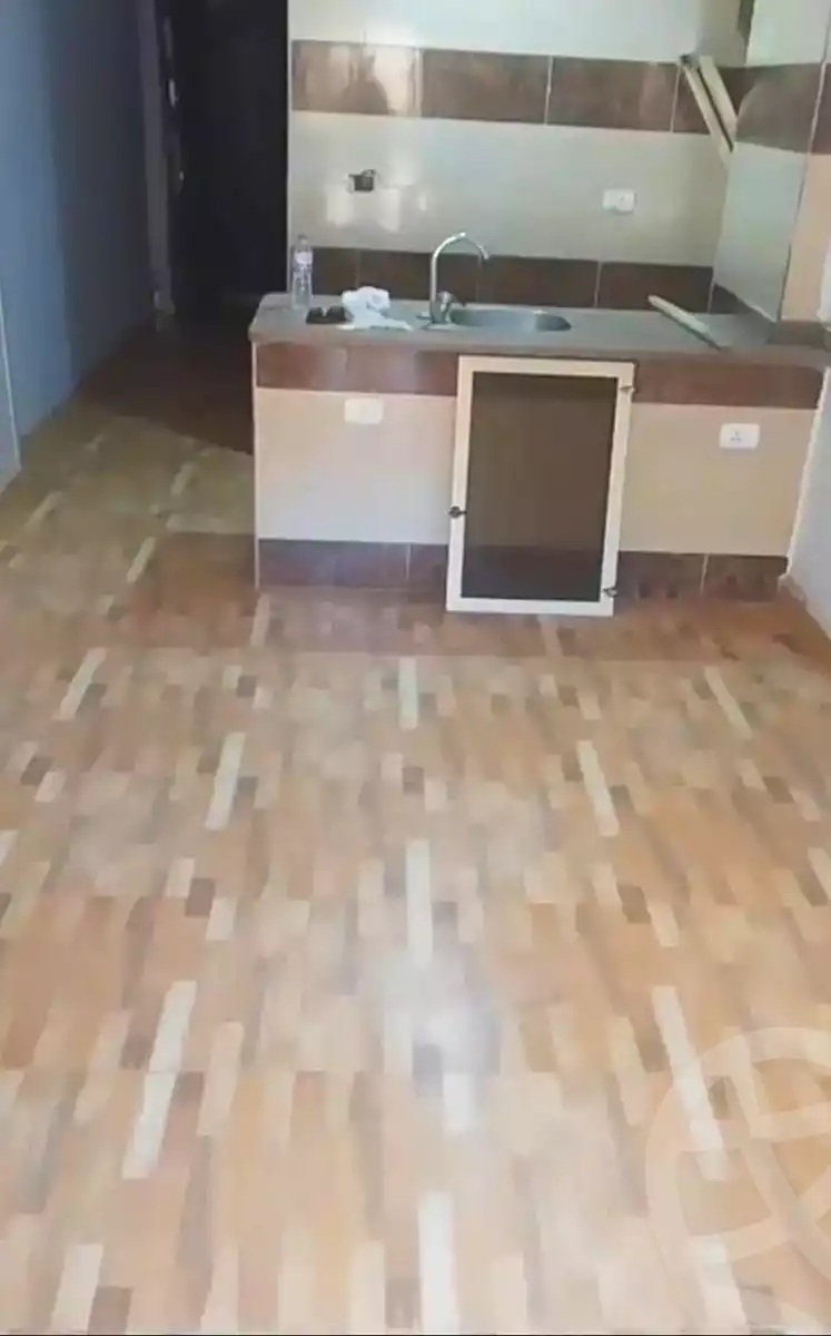 https://aqarmap.com.eg/ar/listing/7096060-for-sale-alexandria-al-agamy-lbytsh-el-hanafeya-st