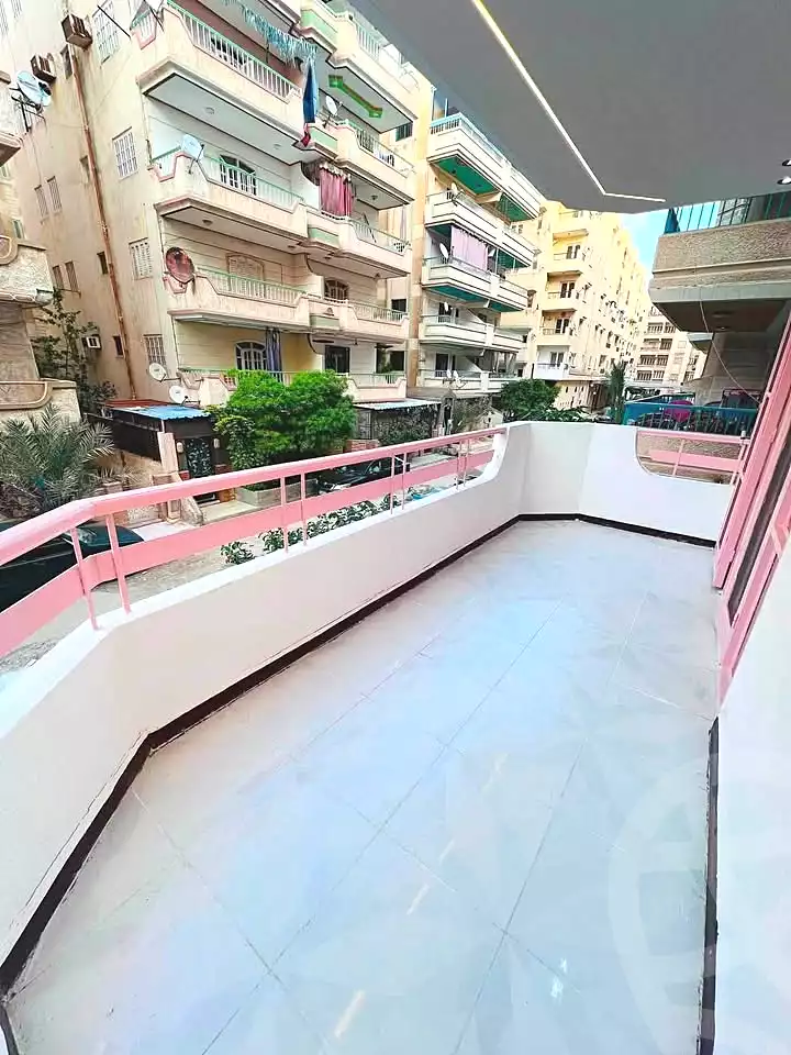 https://aqarmap.com.eg/ar/listing/7091589-for-sale-alexandria-al-agamy-shataa-el-nakheel