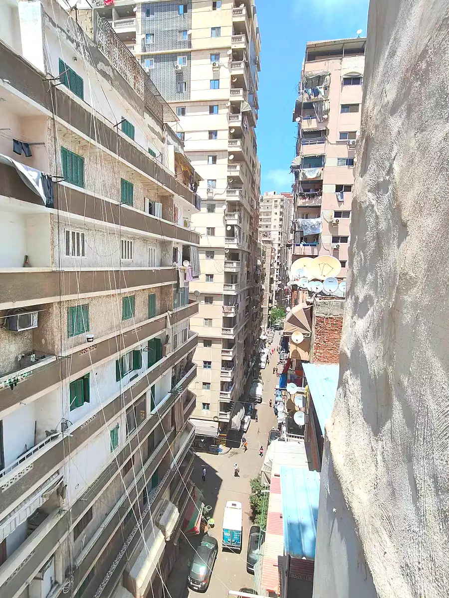 https://aqarmap.com.eg/en/listing/7096314-for-sale-alexandria-el-asafra-l-sfr-bhry
