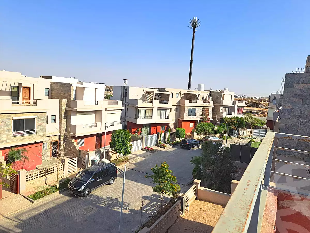 https://aqarmap.com.eg/en/listing/7096841-for-sale-cairo-6th-of-october-compounds-crown-plaza-mall-ihg